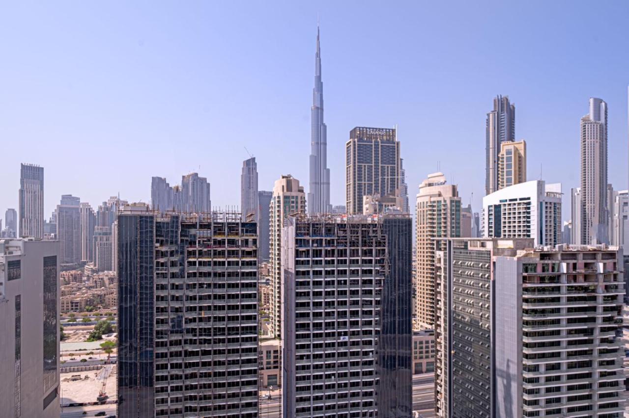 Alluring 1 Bd Apartment In Business Bay With Burj Khalifa View 迪拜 外观 照片